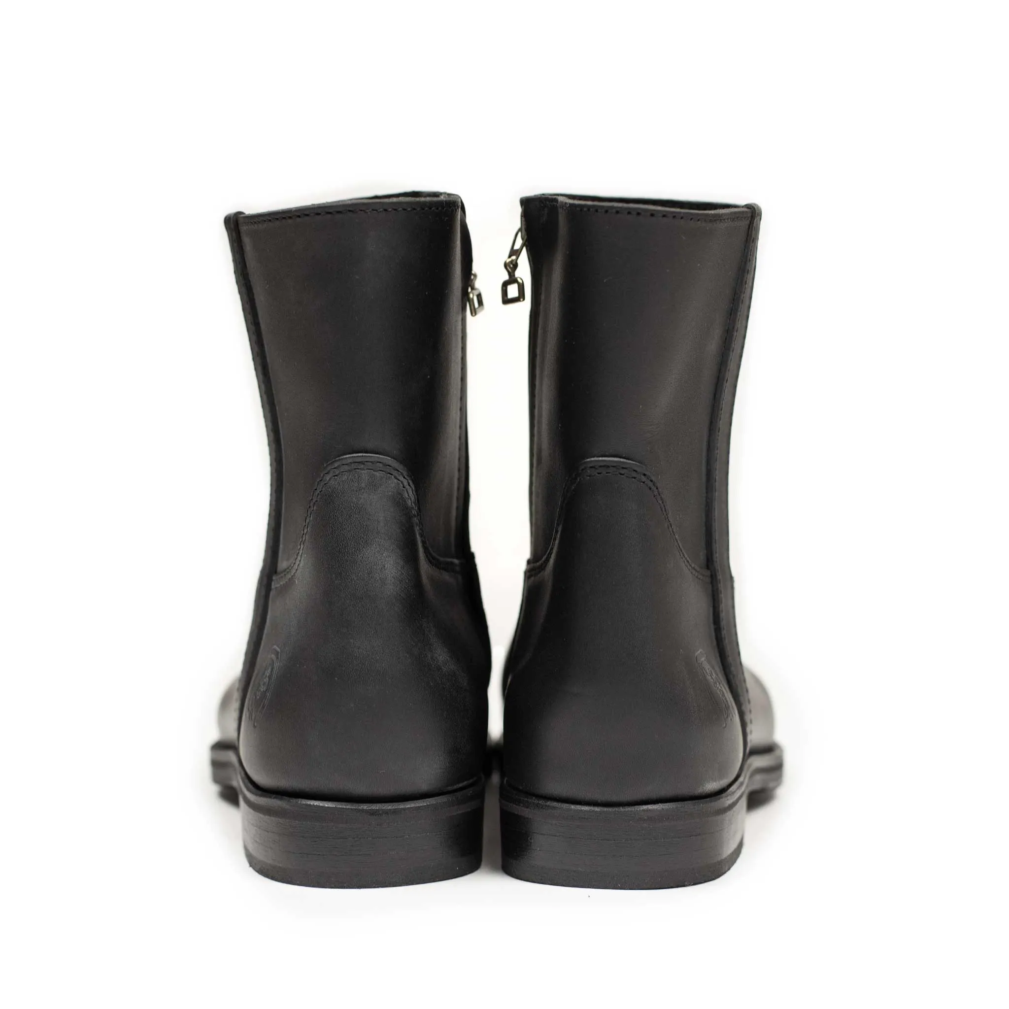 Camille side-zip boots in black Suportlo calf